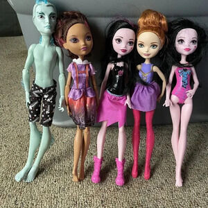 Y2K Monster High & Ever After High Dolls 5 PCs Lot Girl Toy Collection Fun Goth
